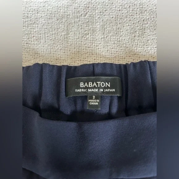 Aritzia babaton size 2 navy trousers - Picture 9 of 9